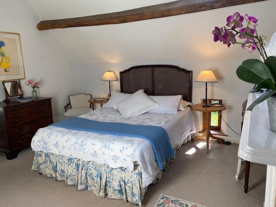 Cottage Barn Conversion On Working Farm วุร์สเตอร์ ภายนอก รูปภาพ